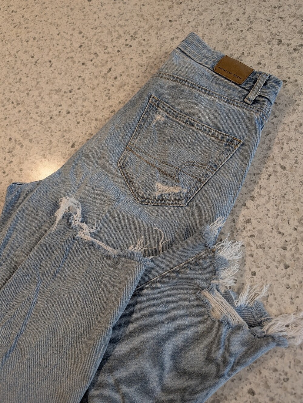 American Eagle 4 Curvy Mom Jean Light Blue Denim Rips Distressed Regular Jeans